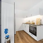 Excellence Deluxe Mit Balkon & Stadtblick - Zentral An Der Messe Apartmán *