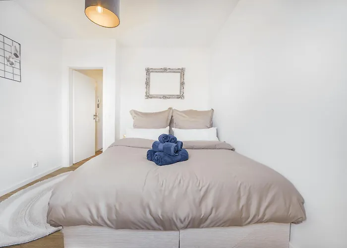 Excellence Deluxe Mit Balkon & Stadtblick - Zentral An Der Messe *